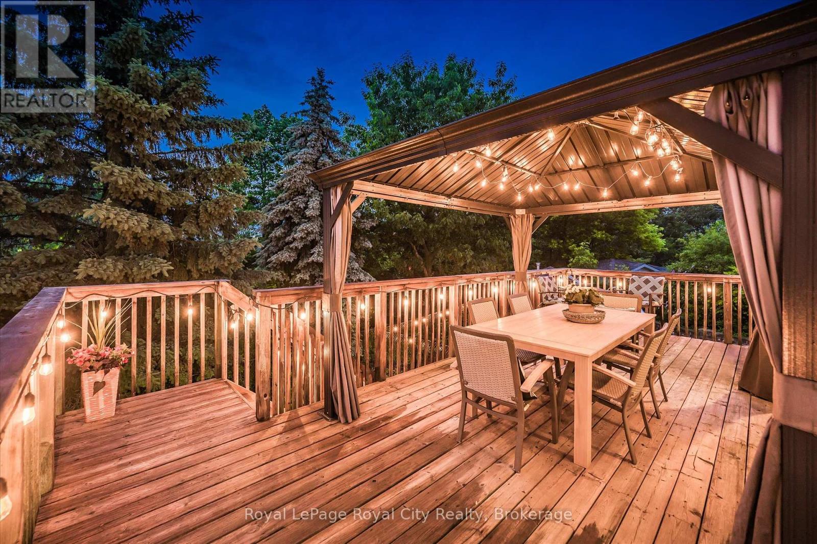 Photo 38 of 16 Elderberry Court, Guelph ON