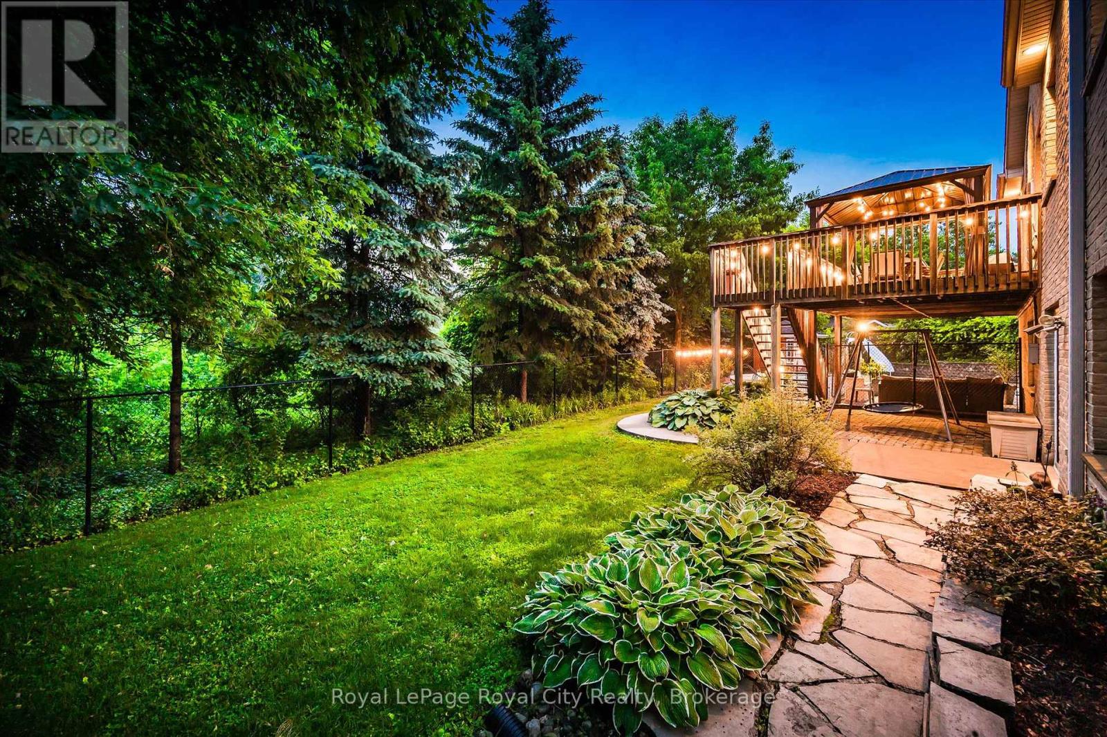 Photo 39 of 16 Elderberry Court, Guelph ON
