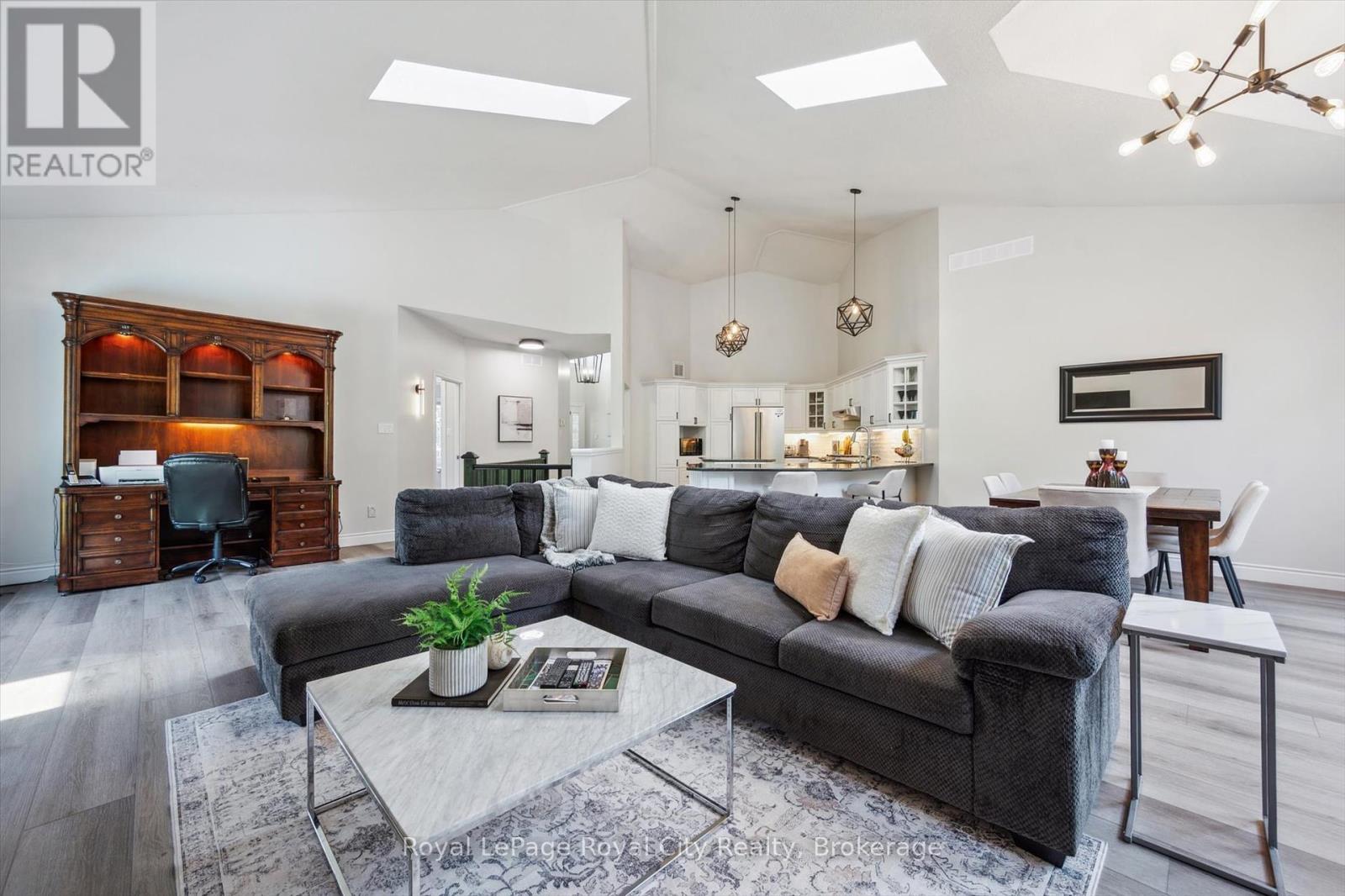 Photo 8 of 16 Elderberry Court, Guelph ON