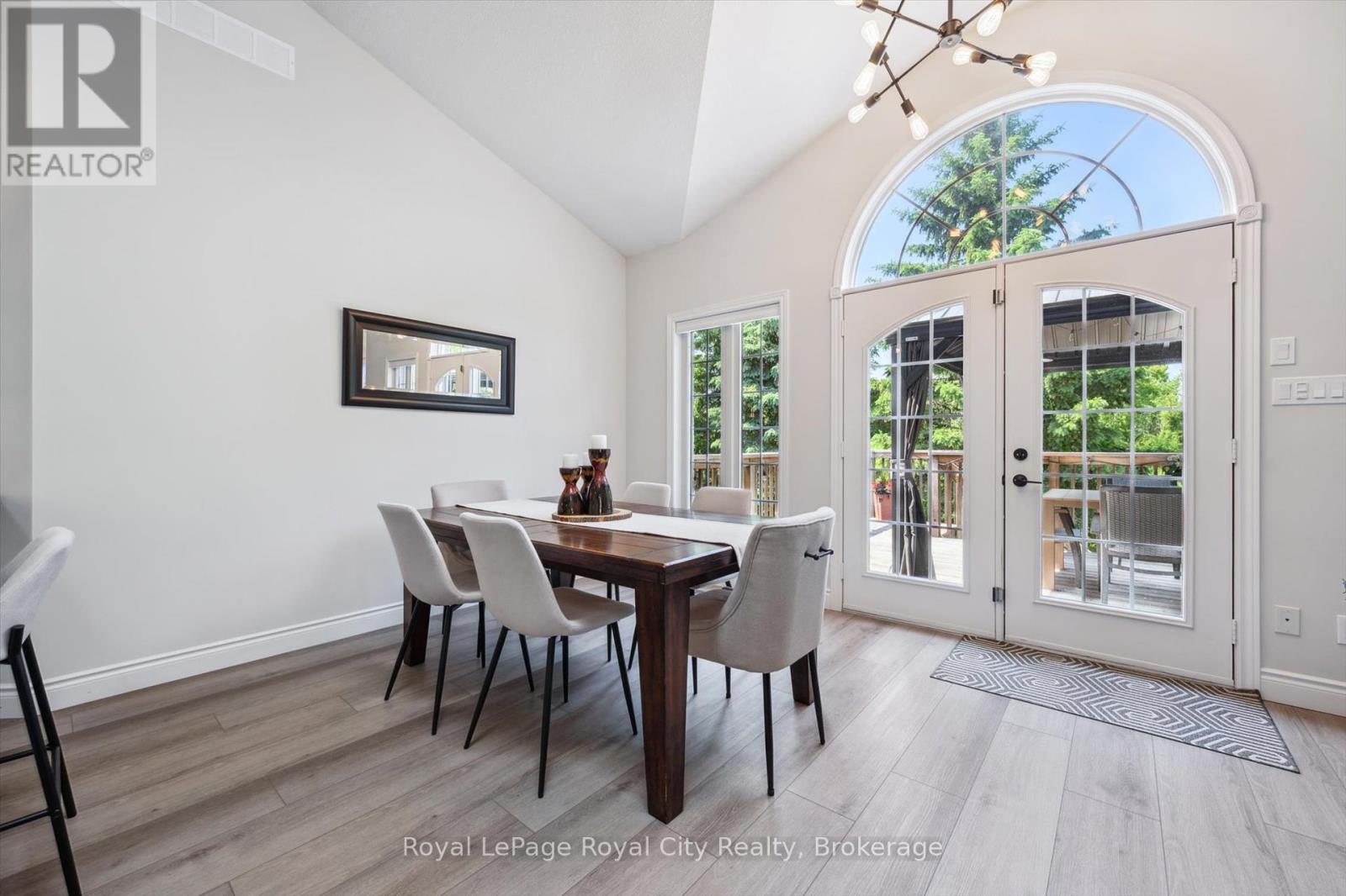 Photo 9 of 16 Elderberry Court, Guelph ON