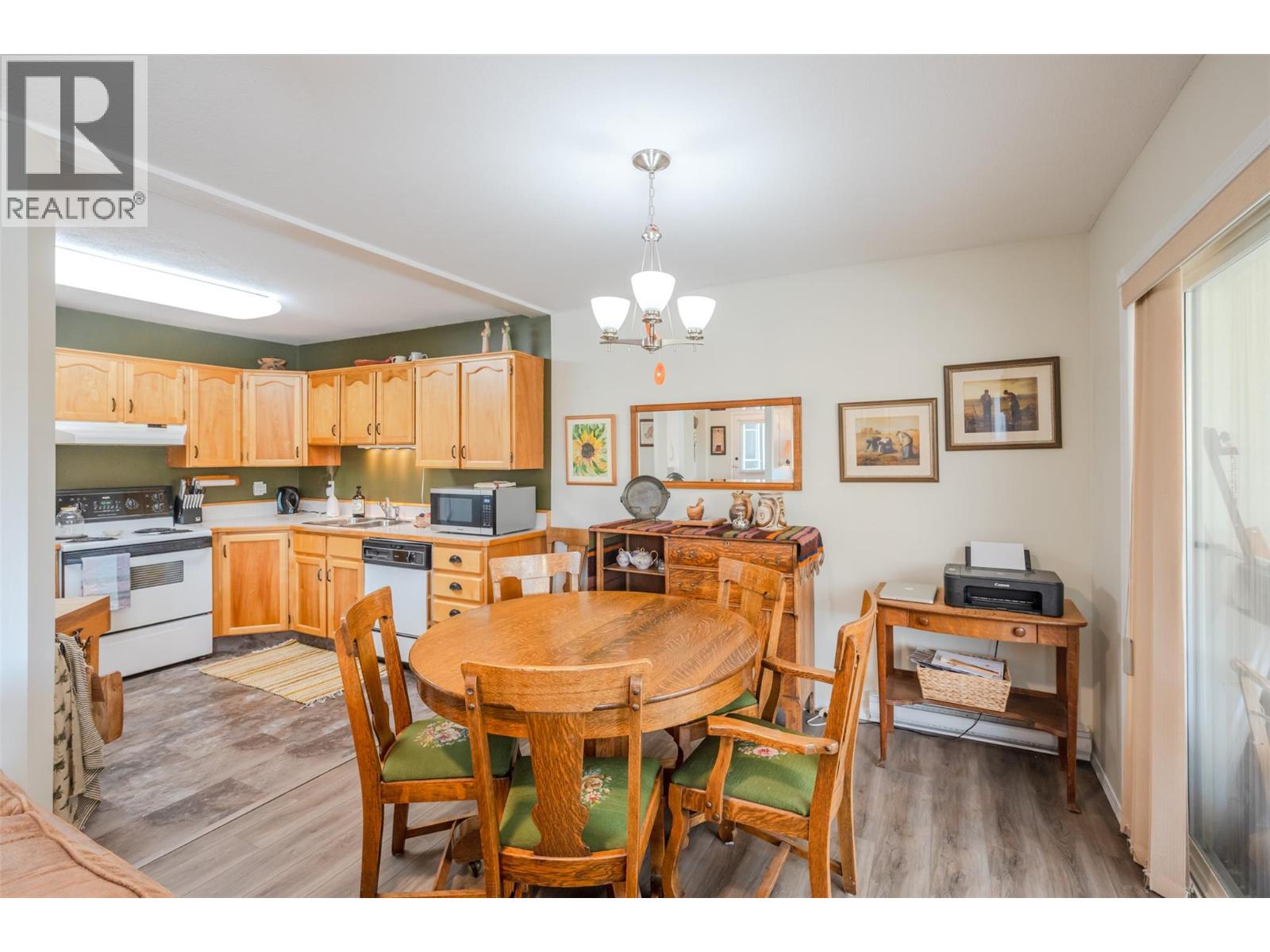 21 14008 VICTORIA Road, Summerland