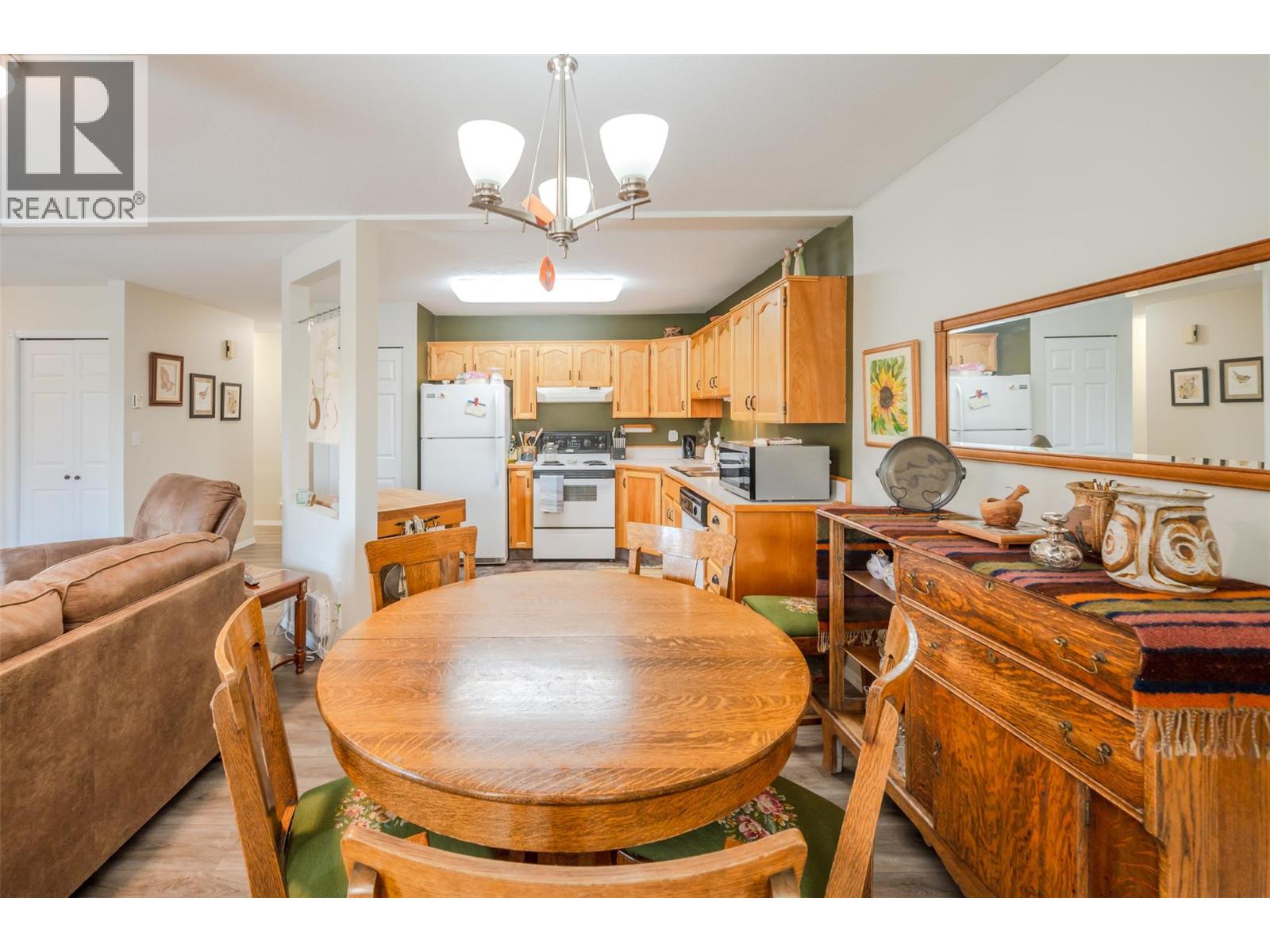 21 14008 VICTORIA Road, Summerland
