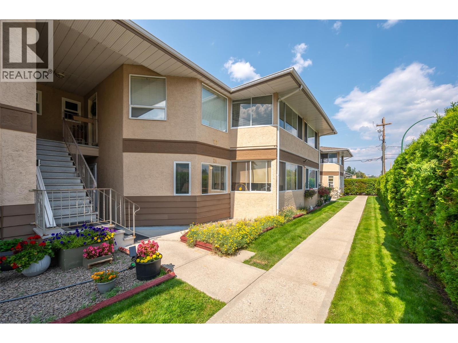 21 14008 VICTORIA Road, Summerland