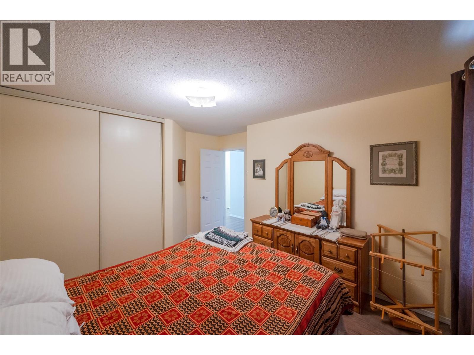 21 14008 VICTORIA Road, Summerland