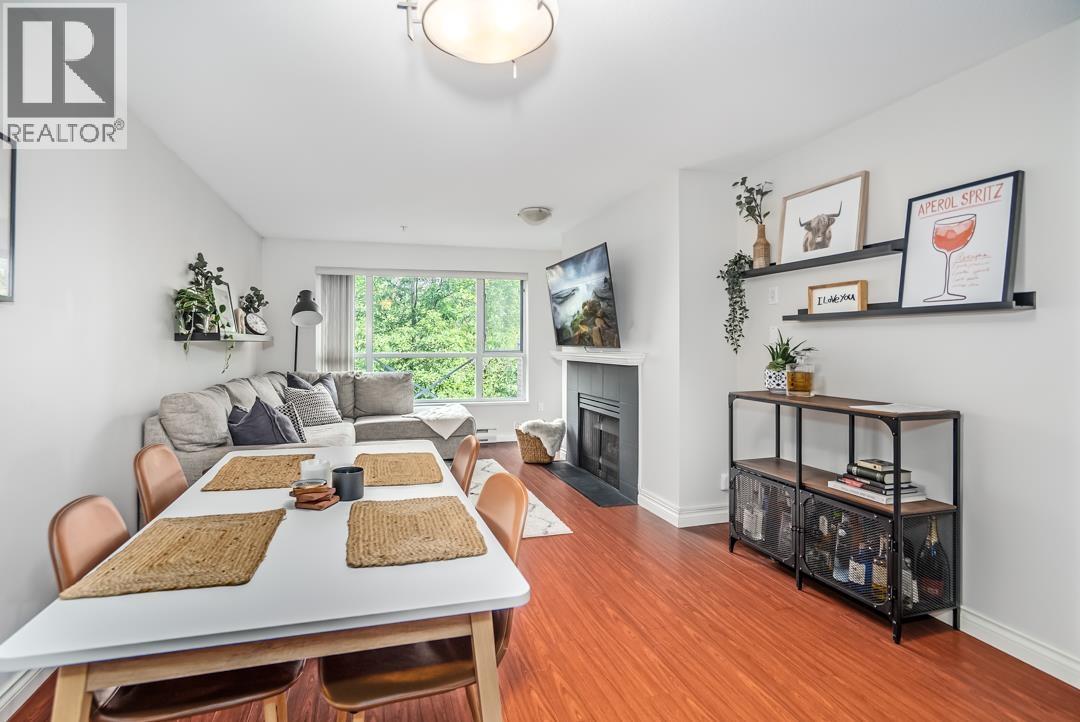 Photo 8 of 308 2551 Parkview Lane, Port Coquitlam BC