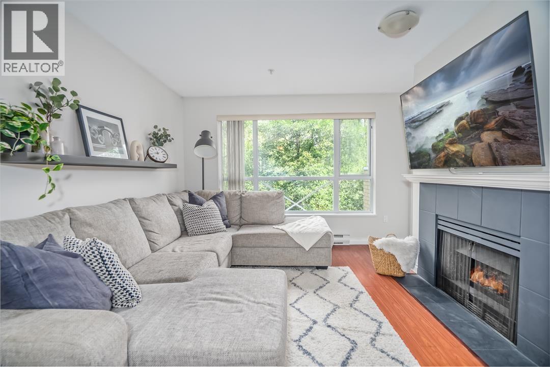 Photo 5 of 308 2551 Parkview Lane, Port Coquitlam BC