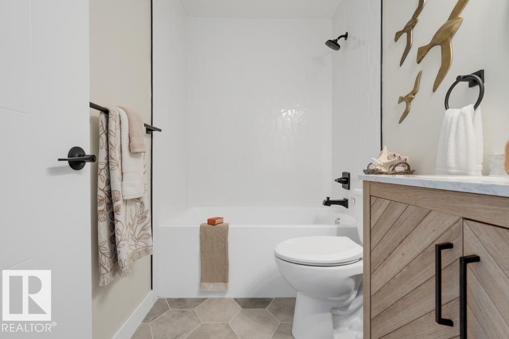 Photo 17 of 14233 23 St Nw, Edmonton AB