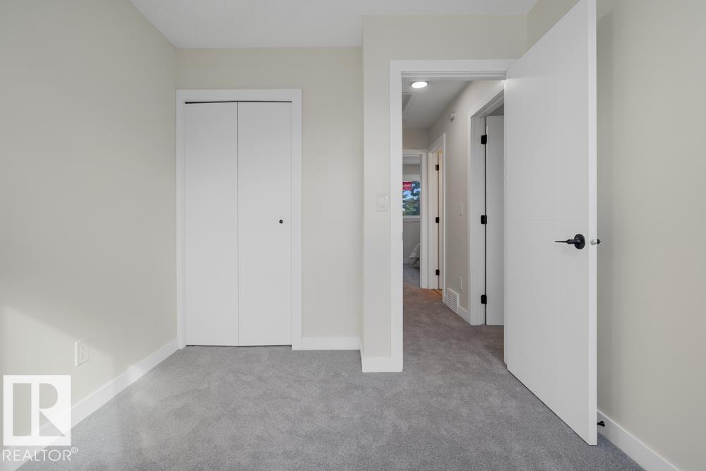 Photo 21 of 14233 23 St Nw, Edmonton AB