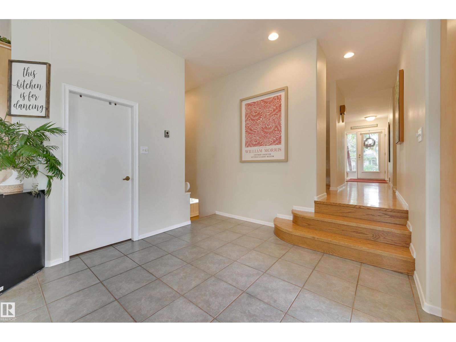 Photo 11 of 10615 134 St Nw, Edmonton AB