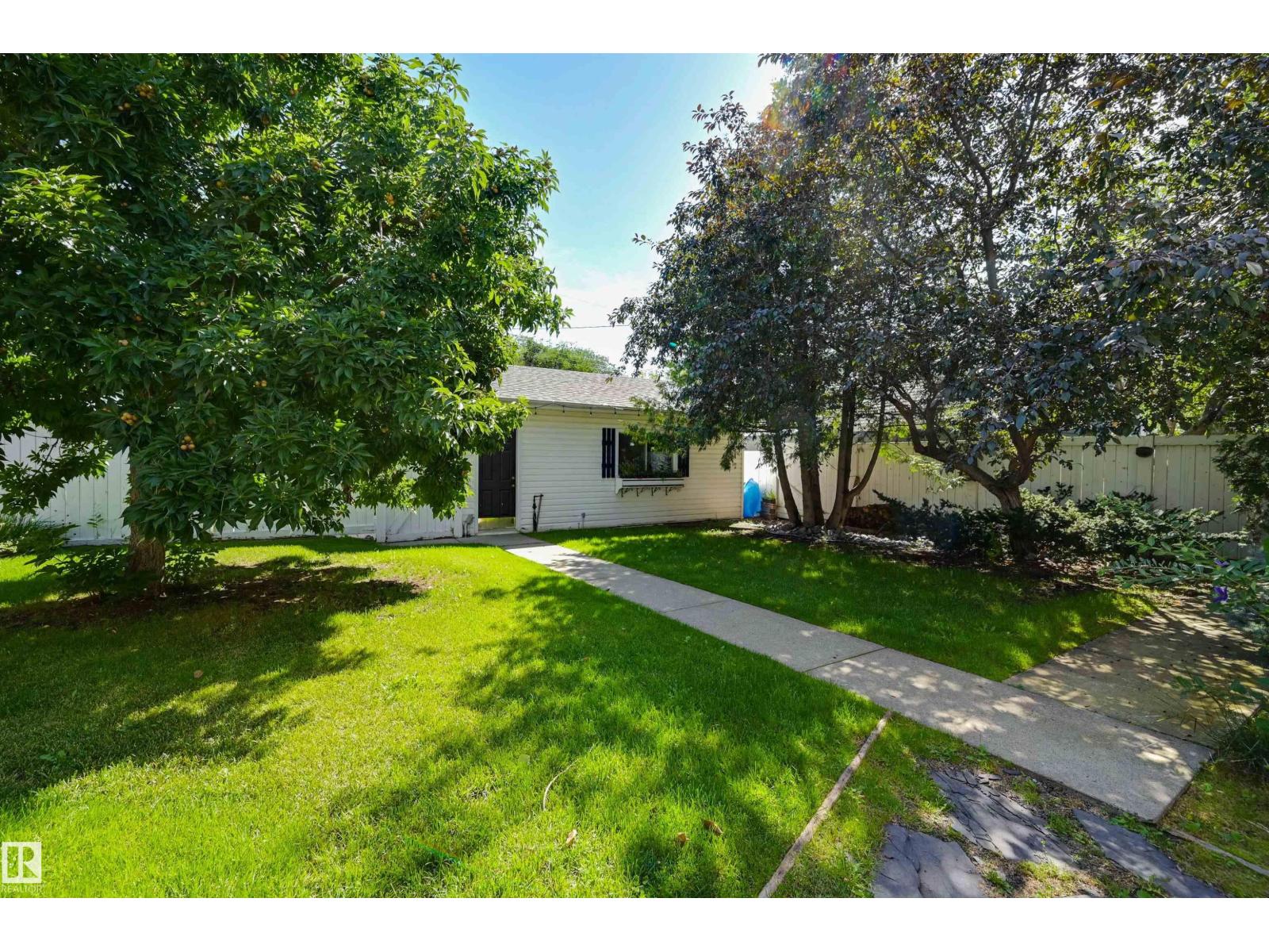 Photo 48 of 10615 134 St Nw, Edmonton AB