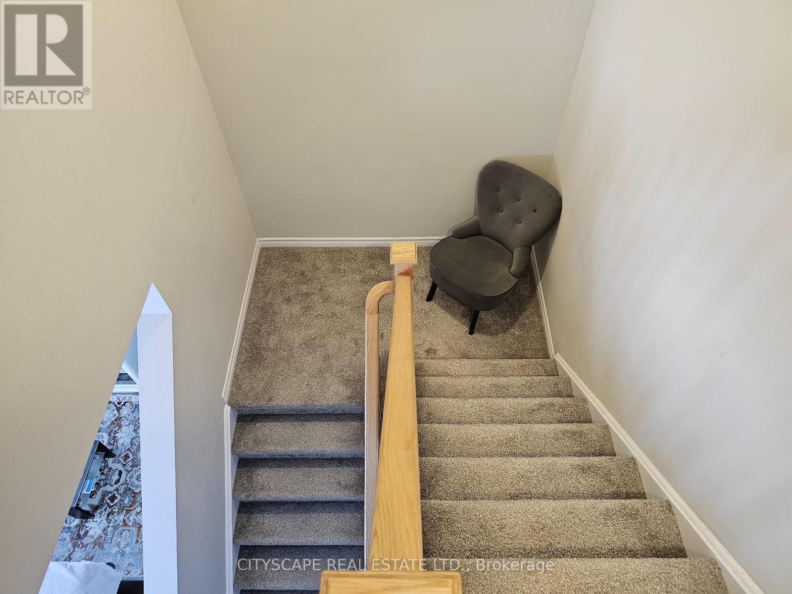 Photo 23 of 25 Braida Lane, Halton Hills ON