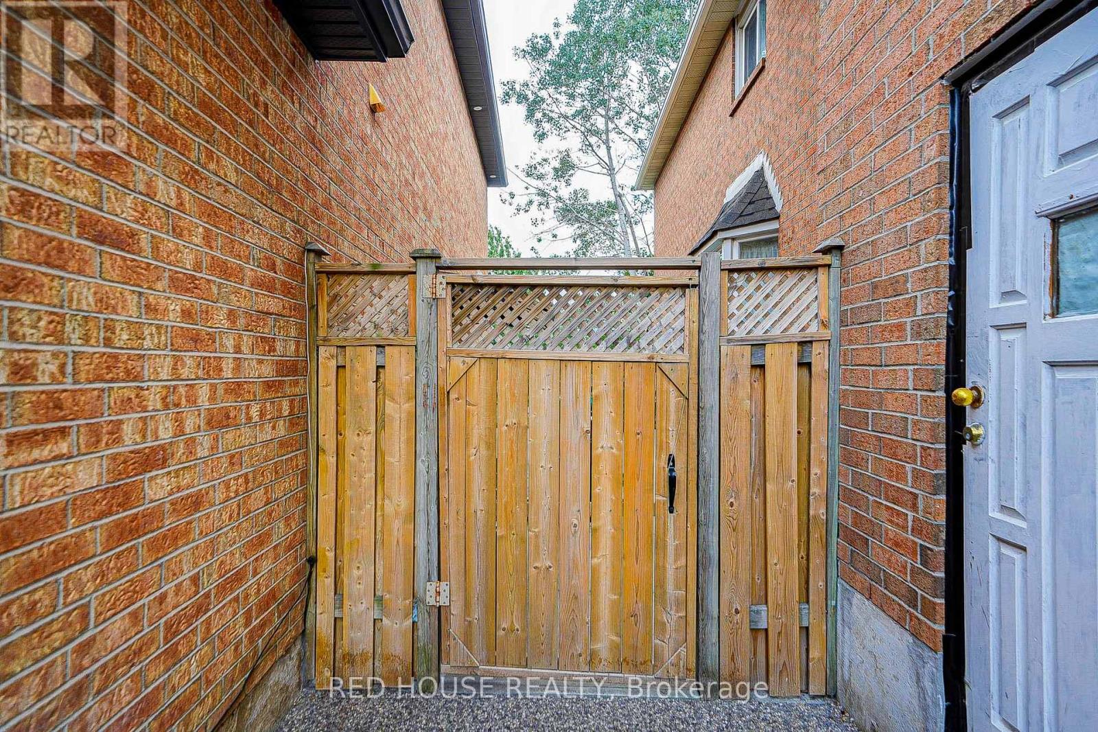 Photo 15 of Bsmt 4450 Mayflower Drive, Mississauga ON