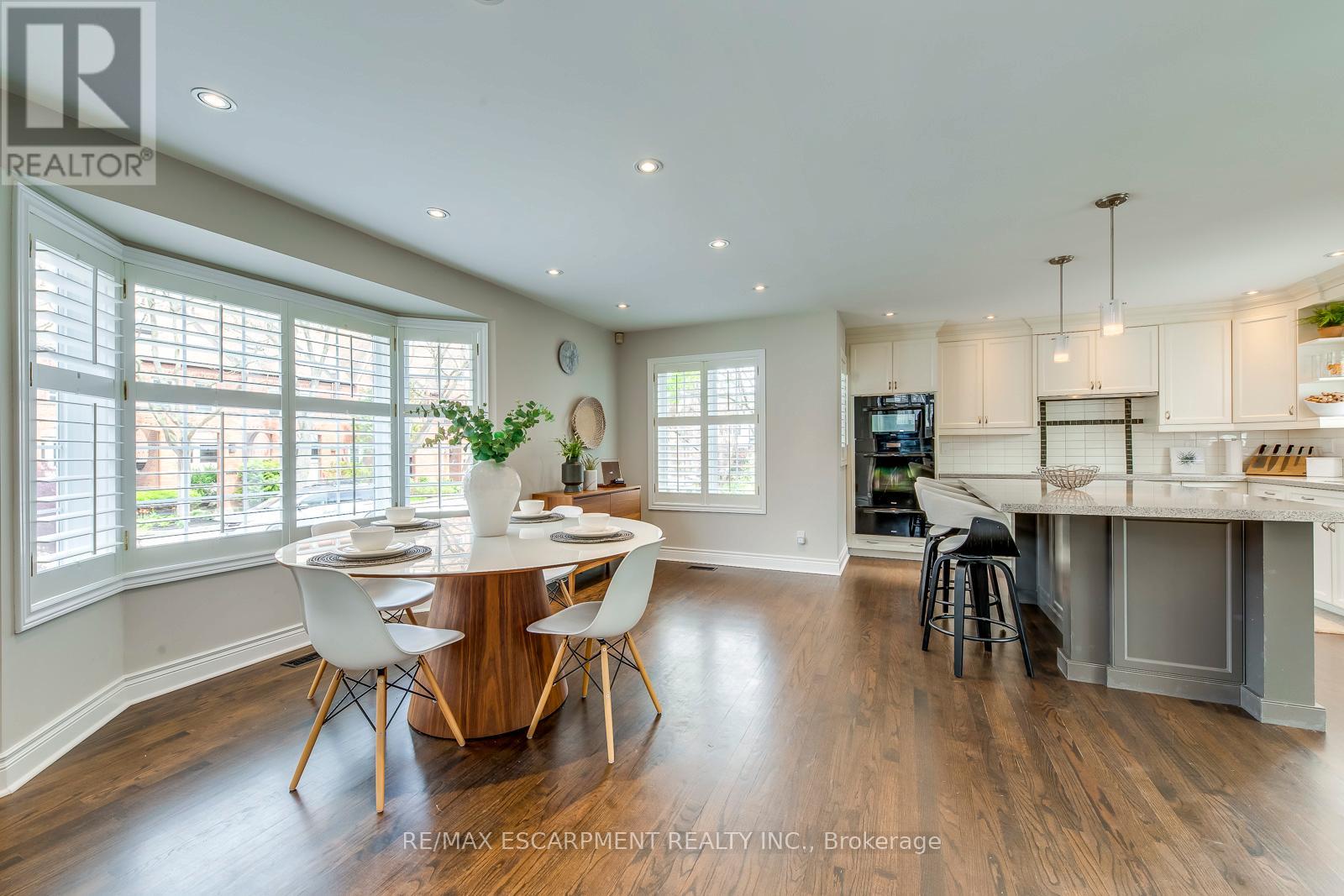 Photo 14 of 48 Forsythe Street, Oakville ON
