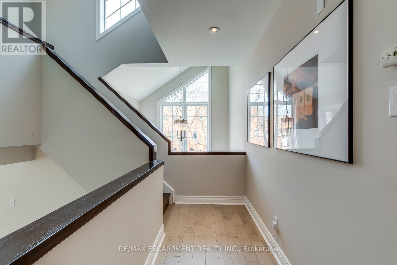 Photo 21 of 48 Forsythe Street, Oakville ON