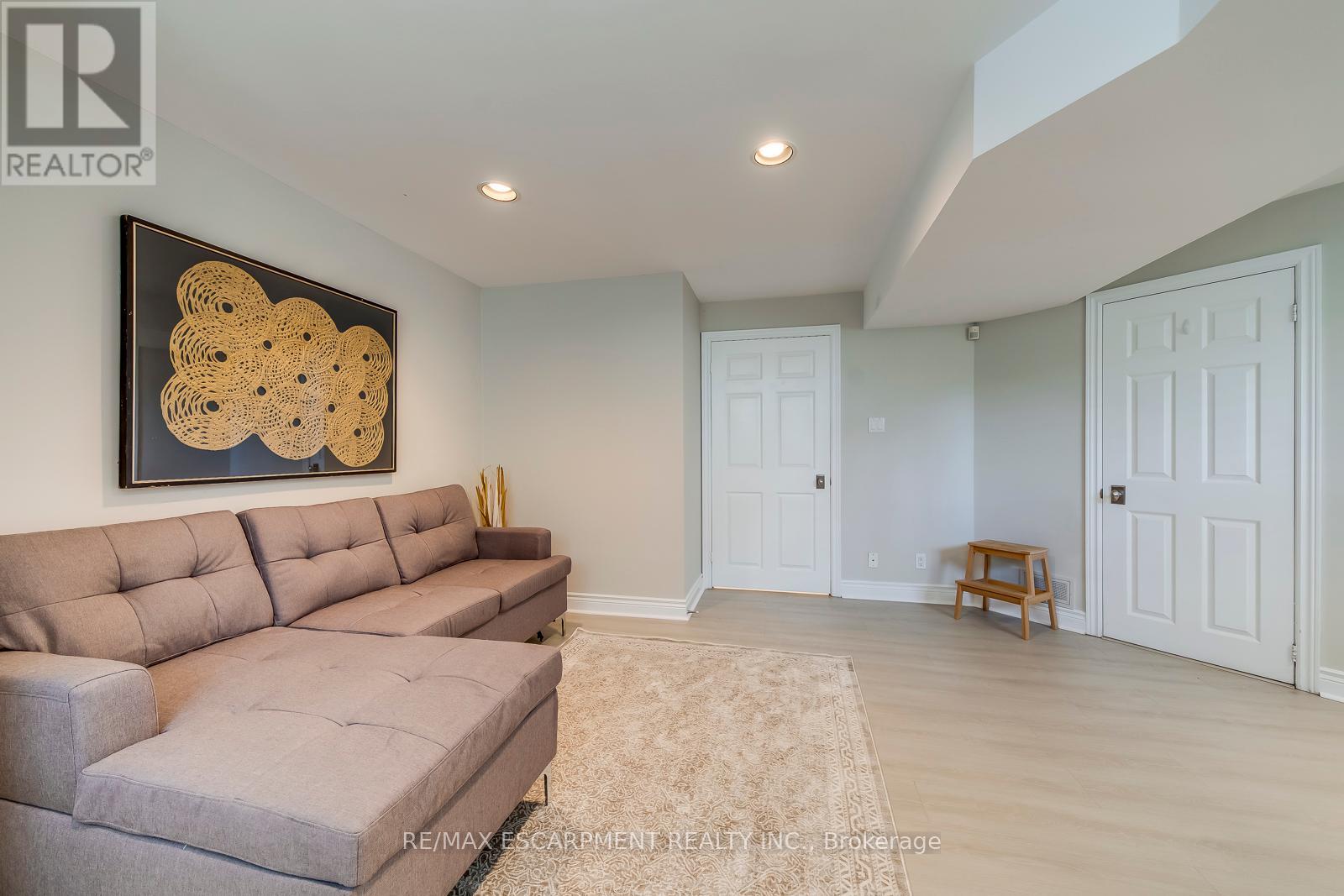 Photo 43 of 48 Forsythe Street, Oakville ON