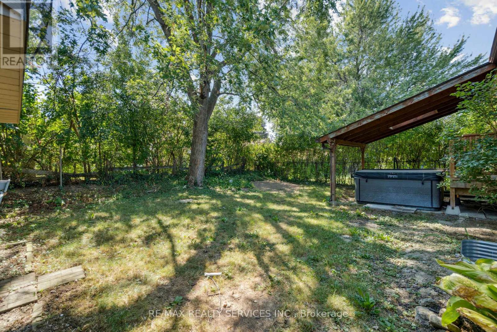 Photo 41 of 15 Mcclure Avenue, Brampton ON