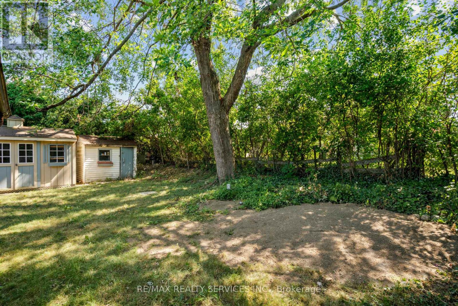 Photo 42 of 15 Mcclure Avenue, Brampton ON