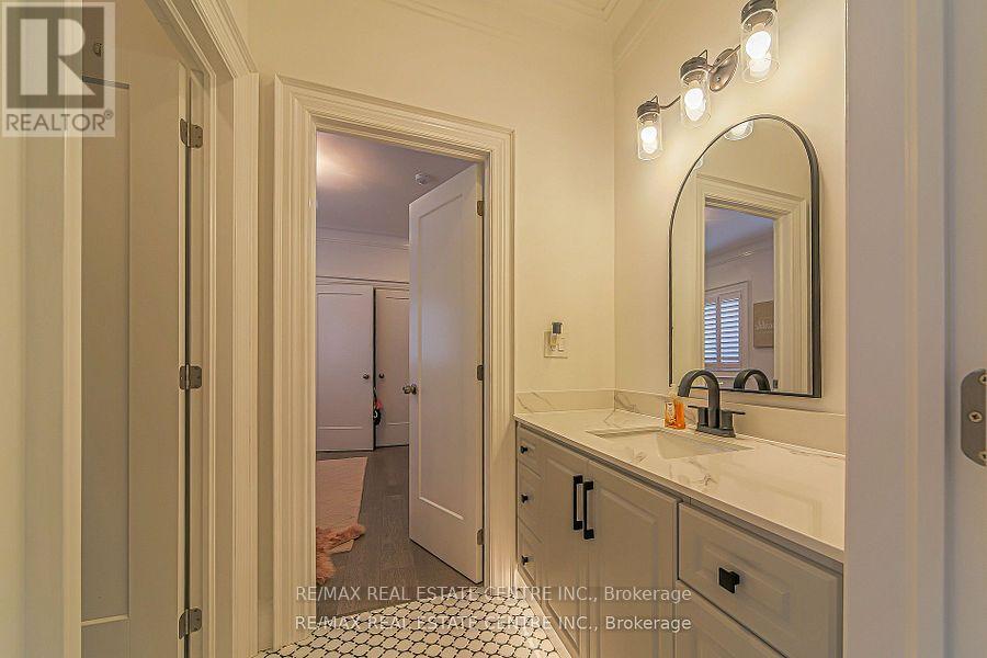 Single Family House for Sale in  HAWTHORN CRESCENT Brampton (Westgate) 