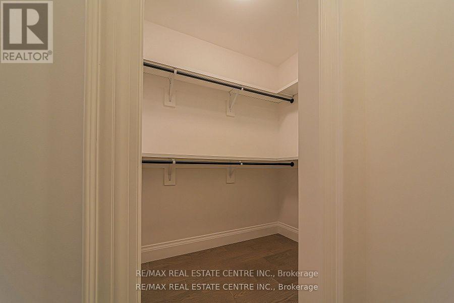 Single Family House for Sale in  HAWTHORN CRESCENT Brampton (Westgate) 