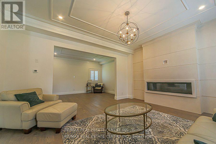 Single Family House for Sale in  HAWTHORN CRESCENT Brampton (Westgate) 
