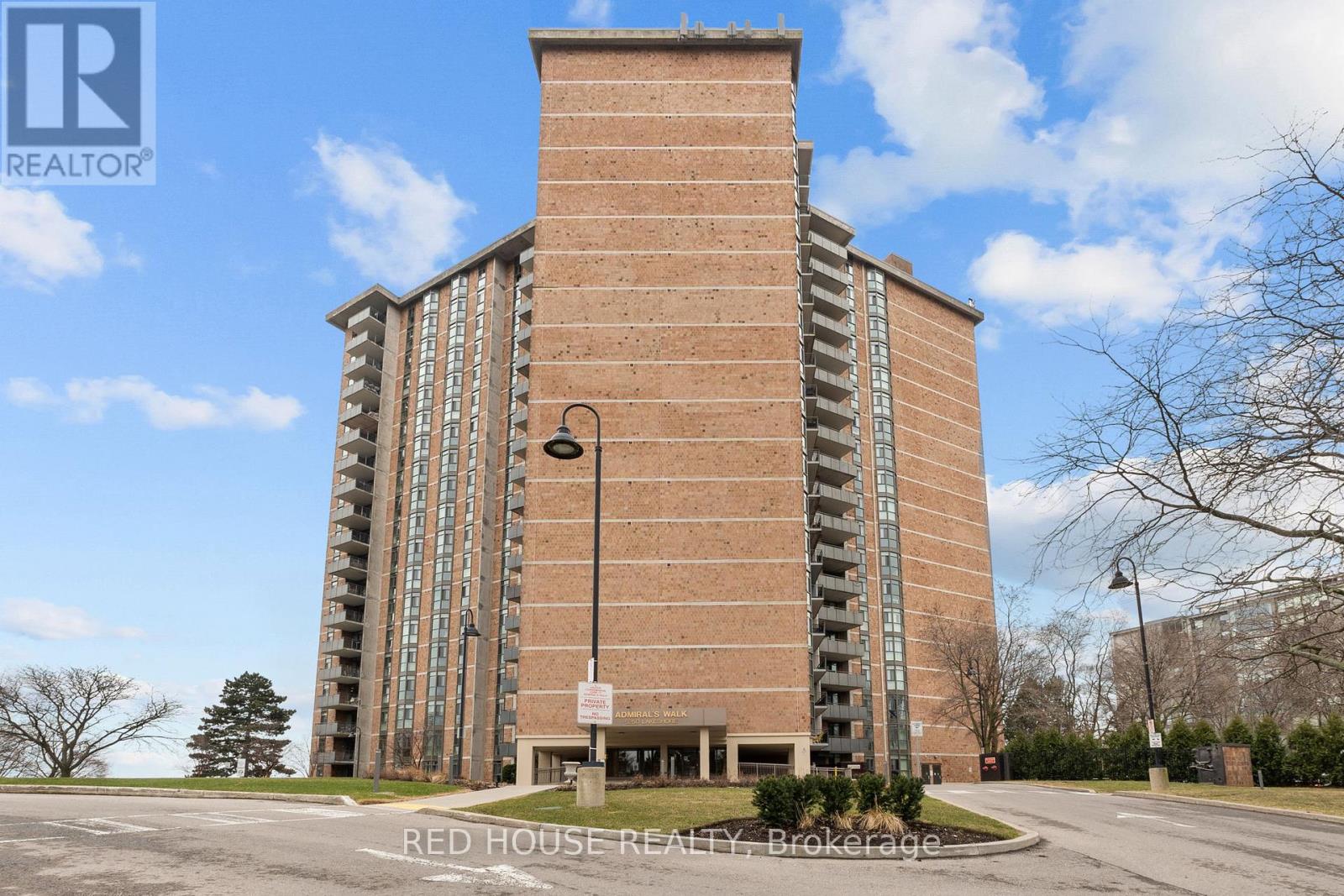 Photo 24 of 809 5250 Lakeshore Road, Burlington ON