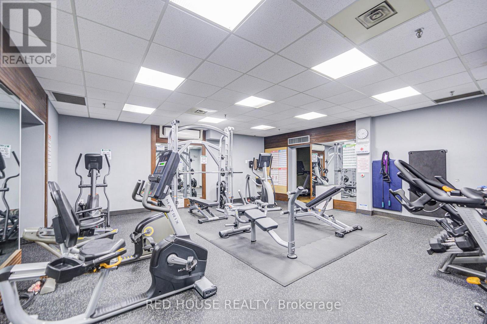 Photo 25 of 809 5250 Lakeshore Road, Burlington ON