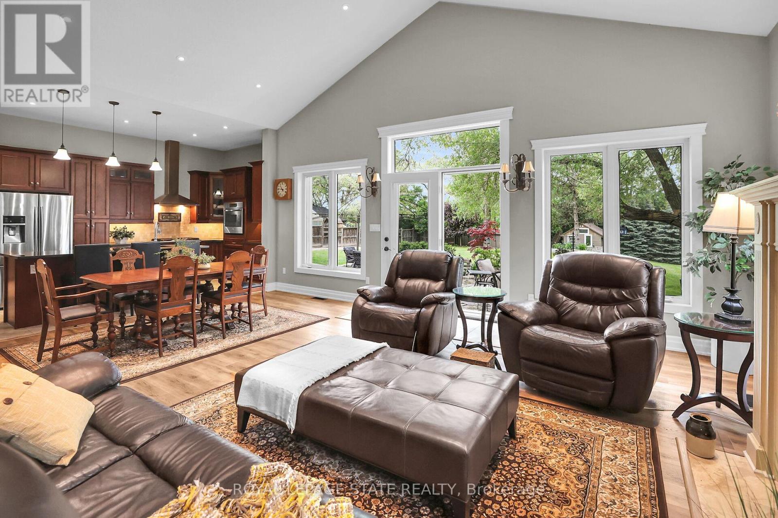 Photo 16 of 792 Old York Road, Burlington ON