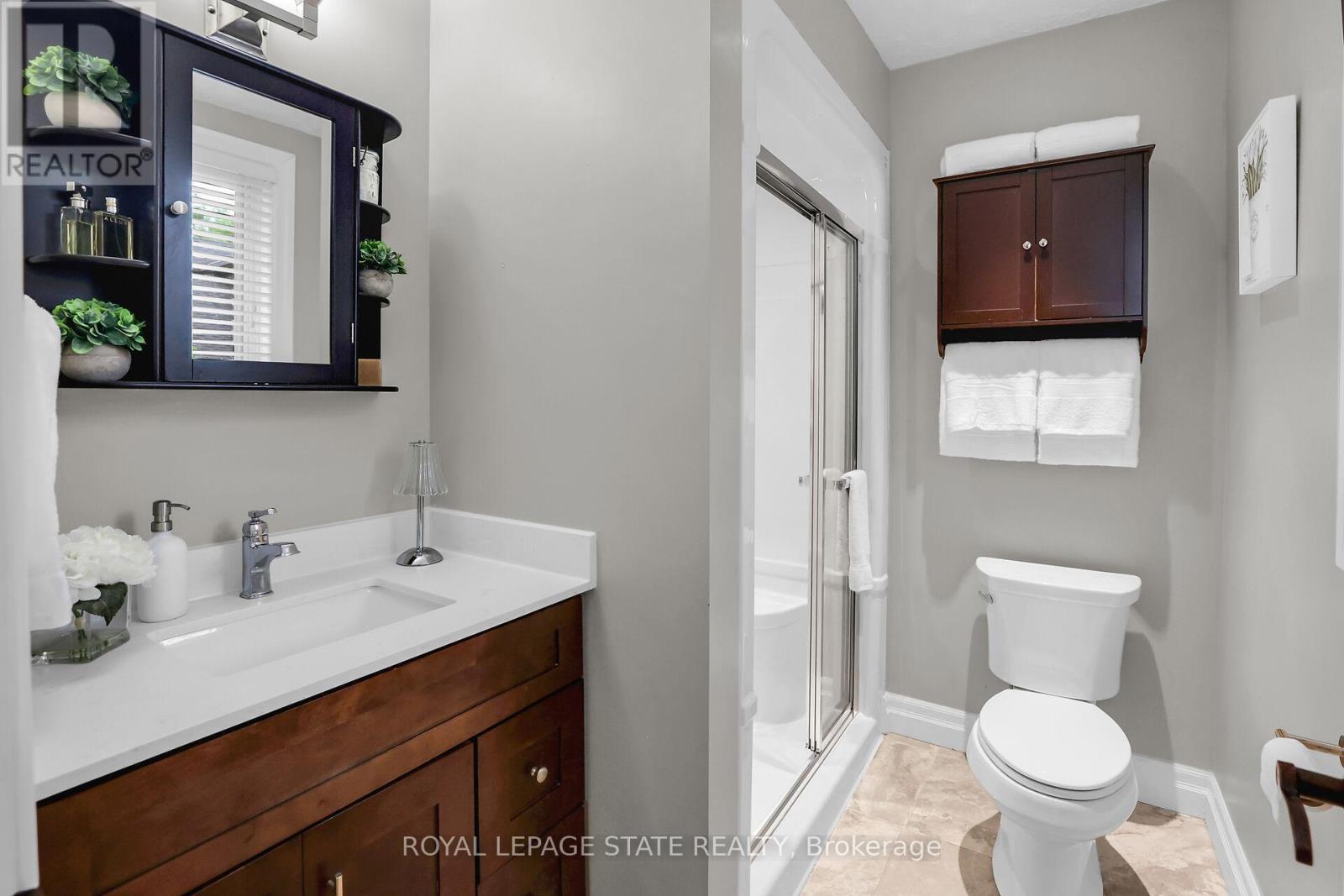 Photo 22 of 792 Old York Road, Burlington ON