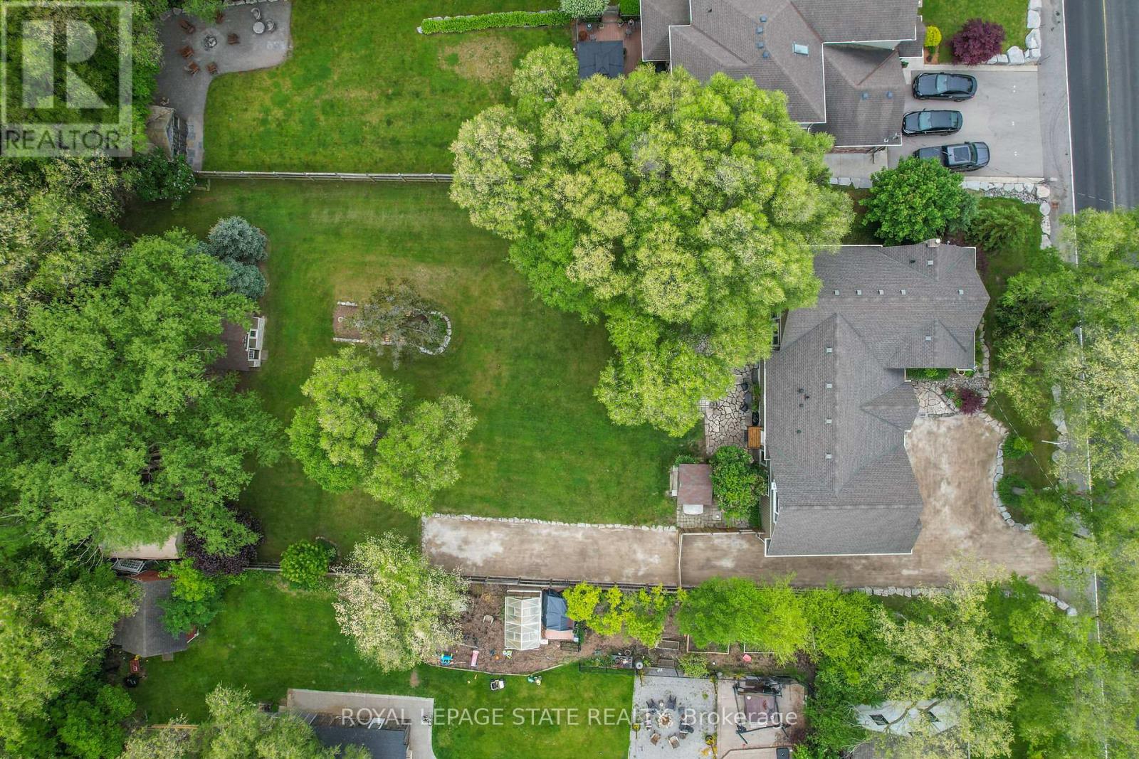 Photo 4 of 792 Old York Road, Burlington ON