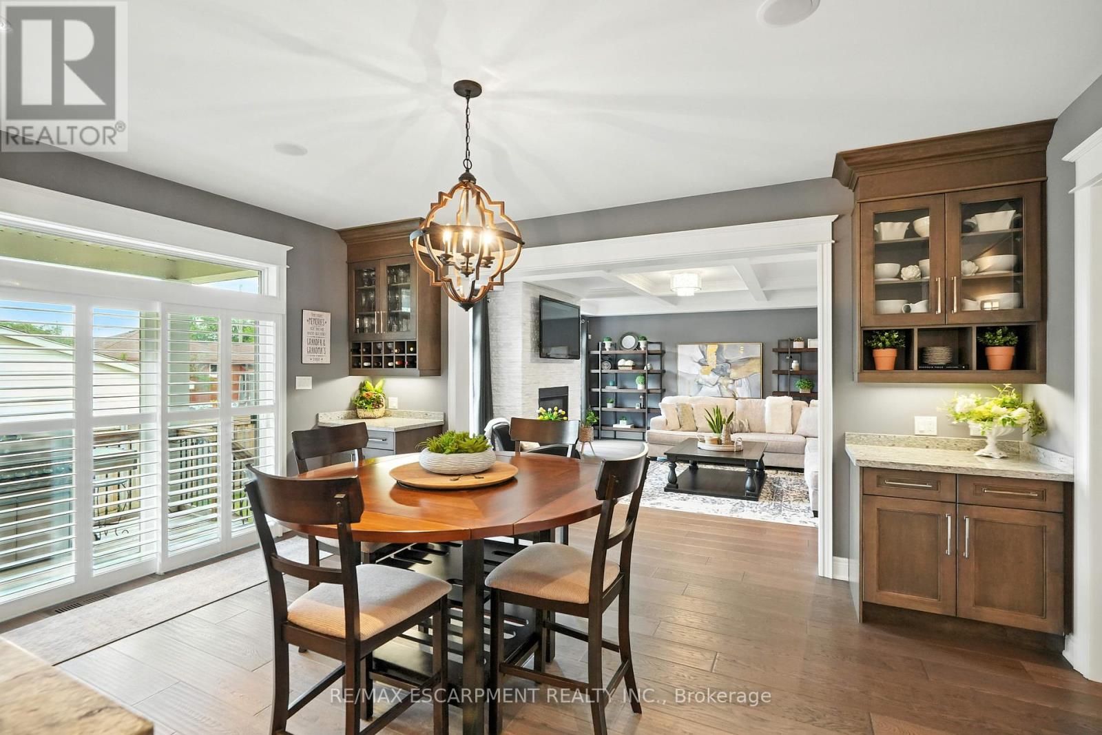 Photo 13 of 103 Lampman Drive, Grimsby ON