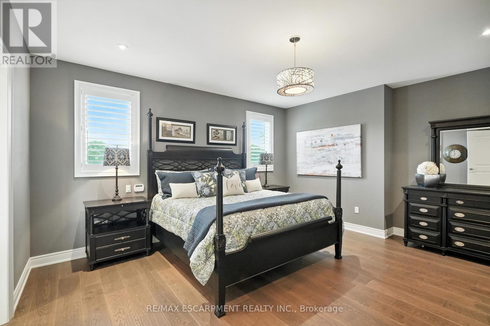 Photo 20 of 103 Lampman Drive, Grimsby ON
