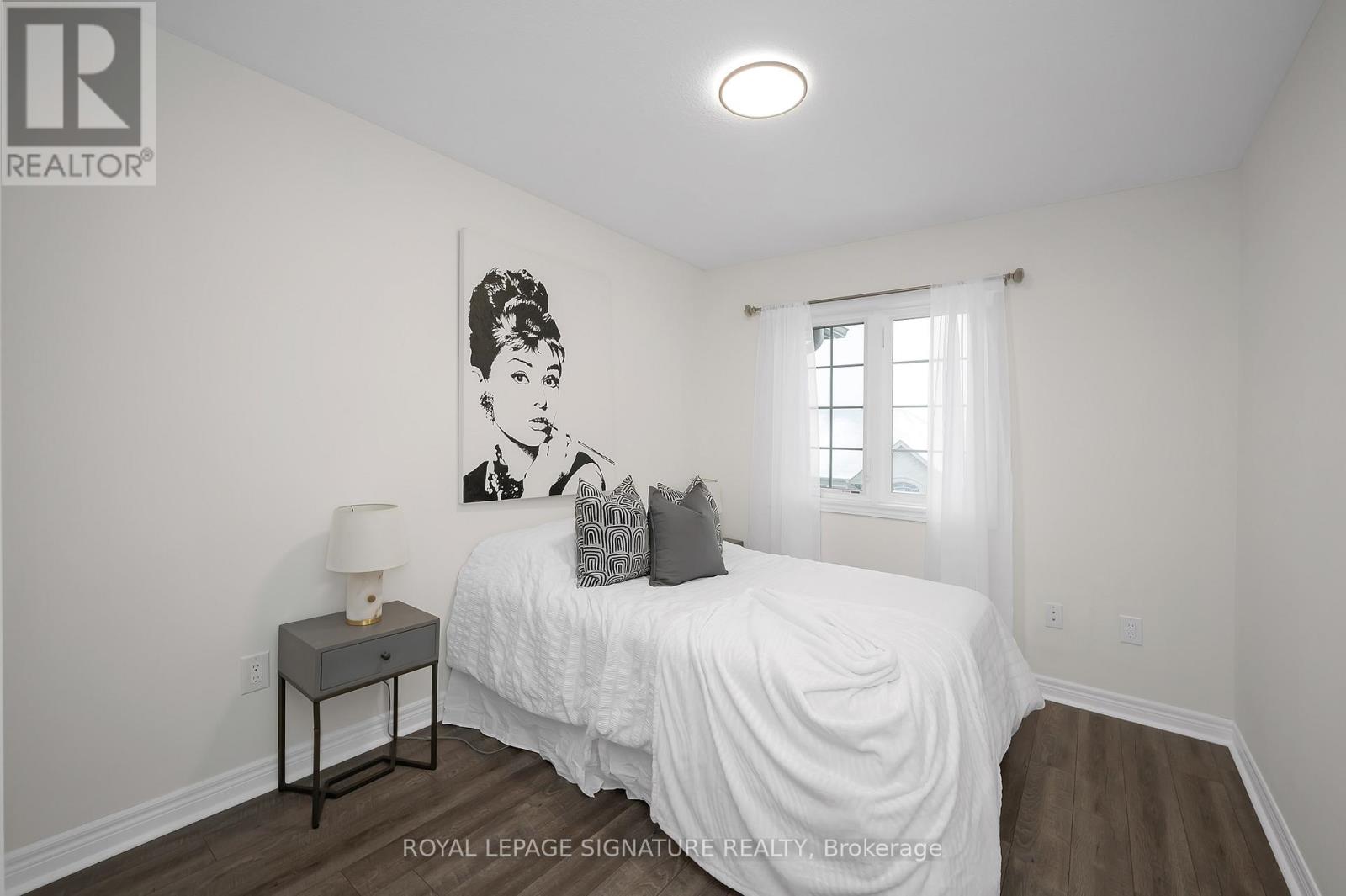 Photo 22 of 29 215 Dundas Street E, Hamilton ON