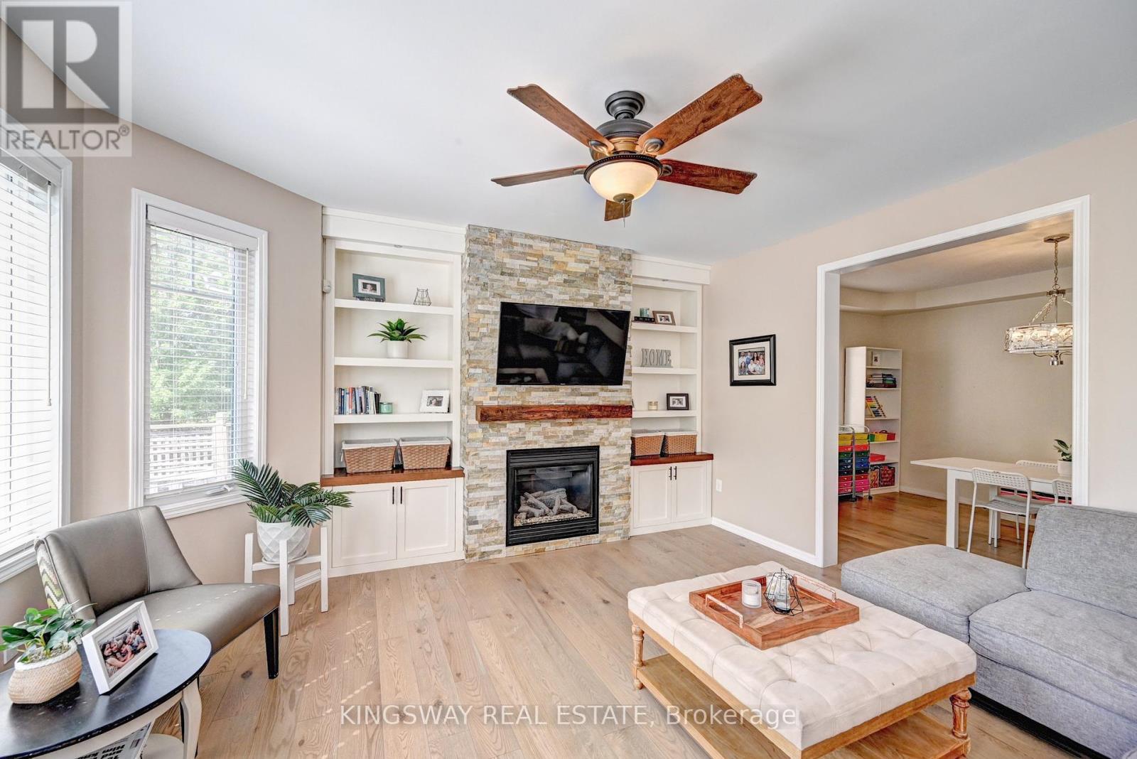 Photo 14 of 31 Chase Crescent, Cambridge ON
