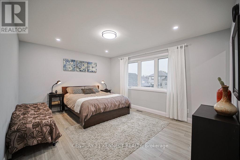 Photo 3 of 1520 Berkshire Drive, Kingston ON