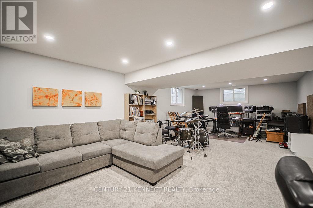 Photo 26 of 1520 Berkshire Drive, Kingston ON