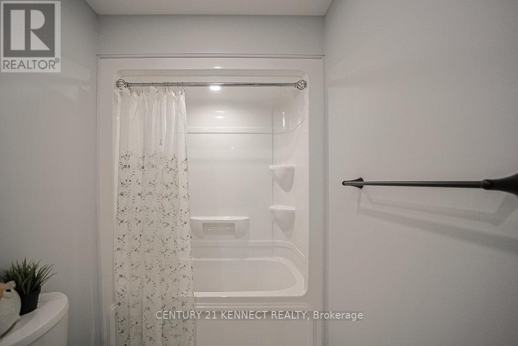 Photo 40 of 1520 Berkshire Drive, Kingston ON