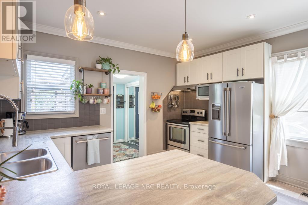 Photo 19 of 48 Hodgkins Avenue, Thorold ON