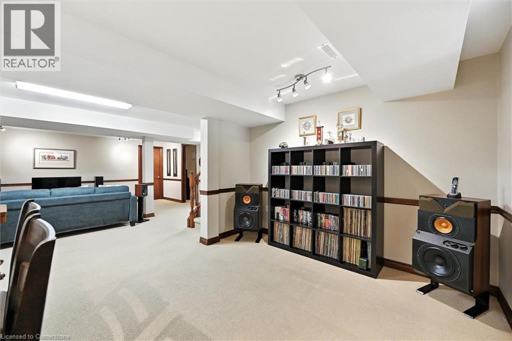 Photo 17 of 40 Mcniven Road, Hamilton ON