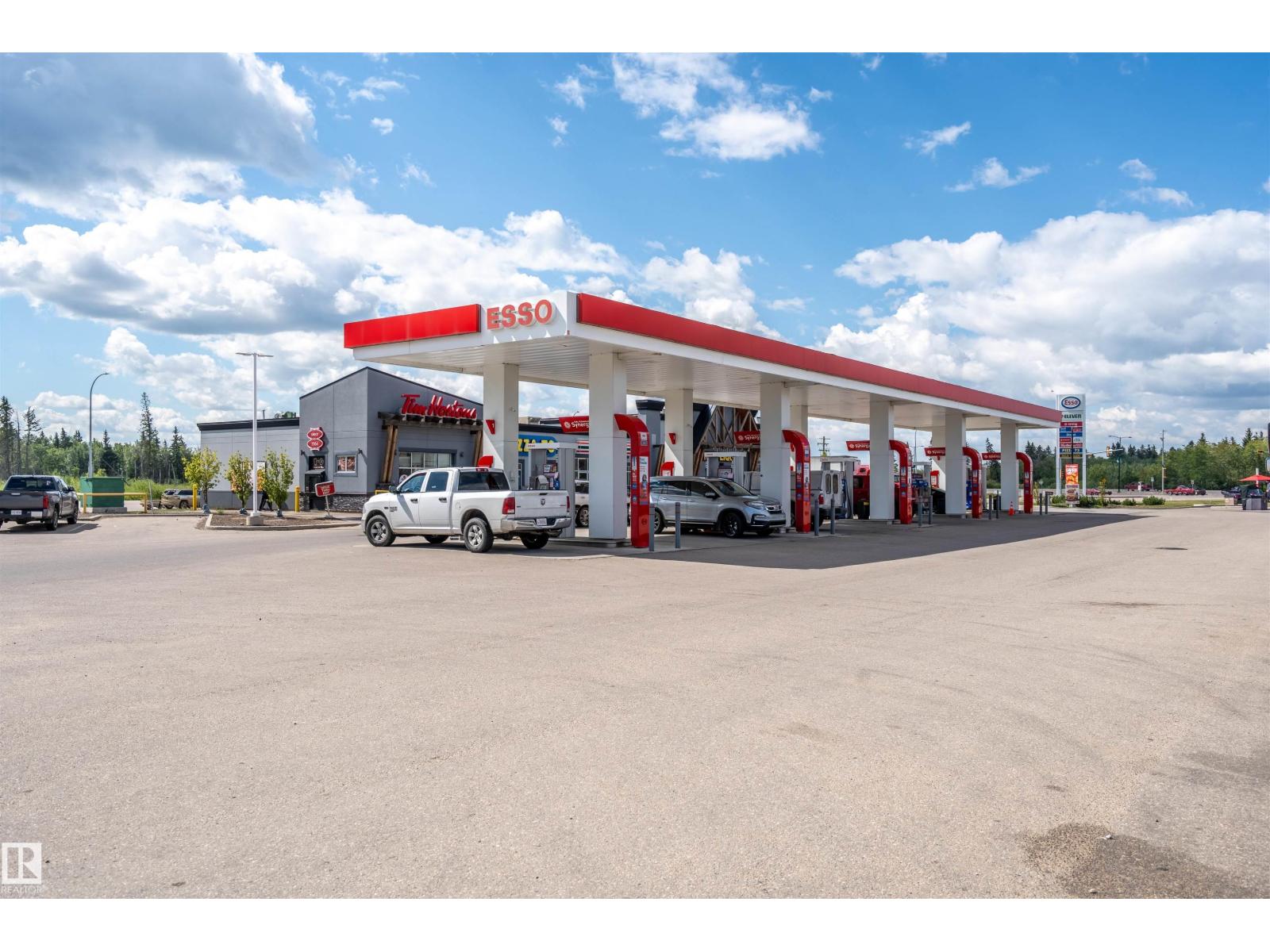 Photo 15 of 2550 16 Av, Cold Lake AB
