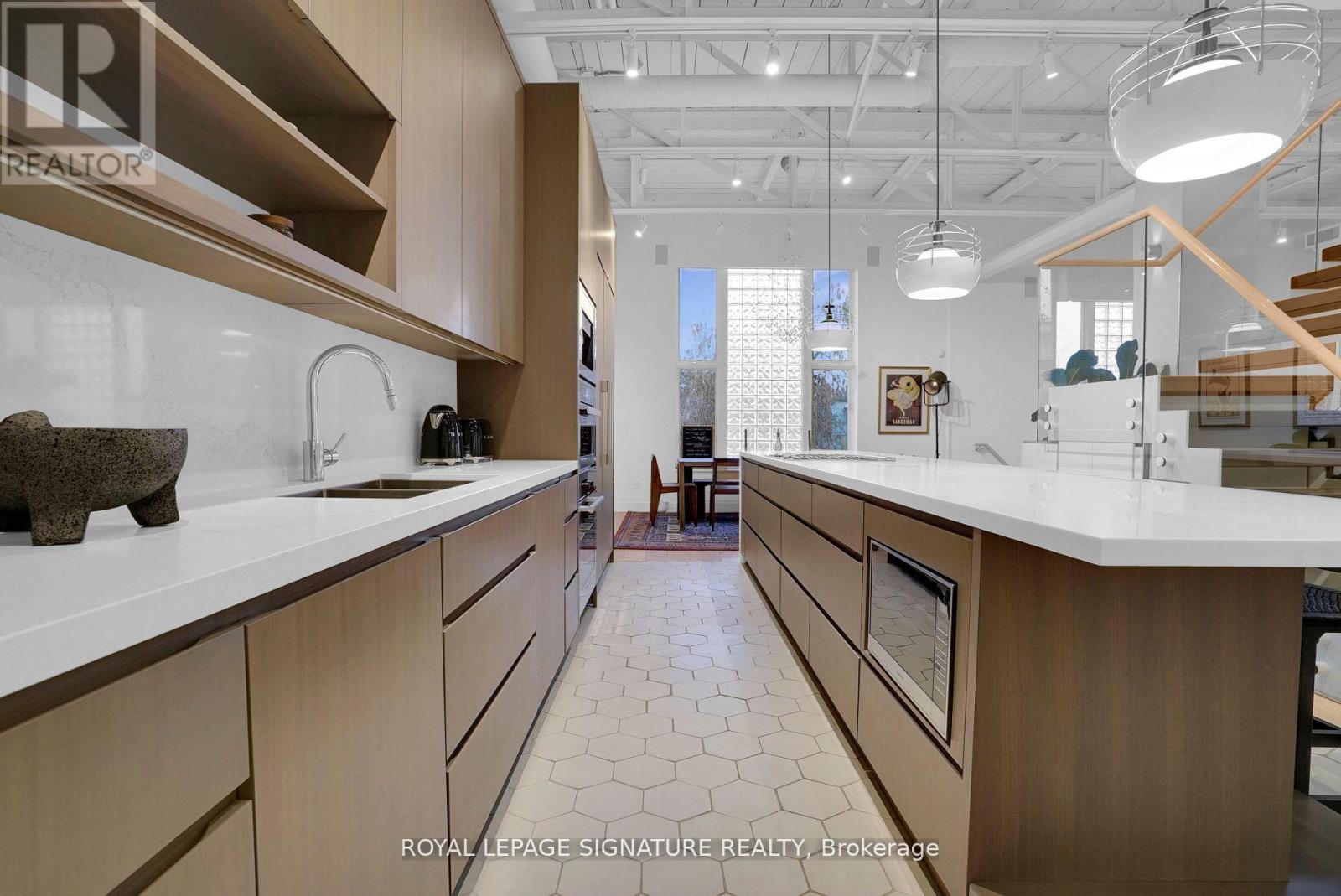 Photo 21 of 209 676 Richmond Street W, Toronto ON