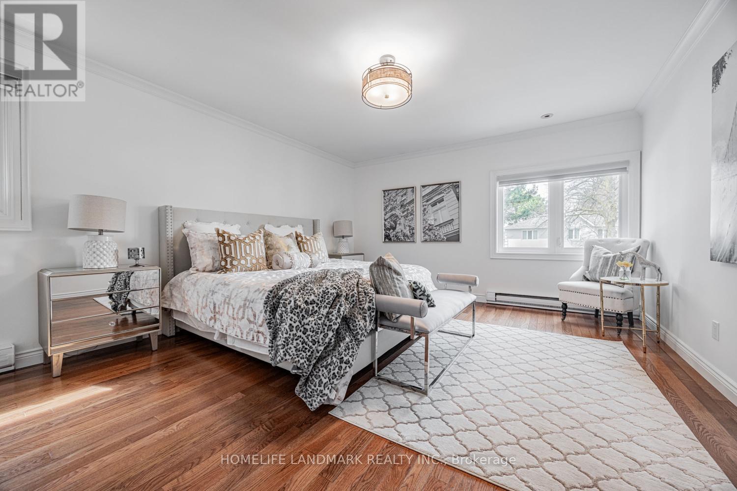Photo 10 of 58 Ames Circle, Toronto ON