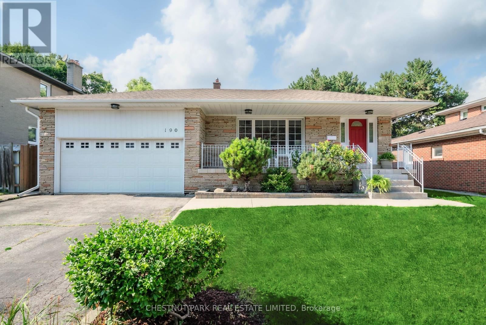 Photo 1 of 190 Cassandra Boulevard, Toronto ON