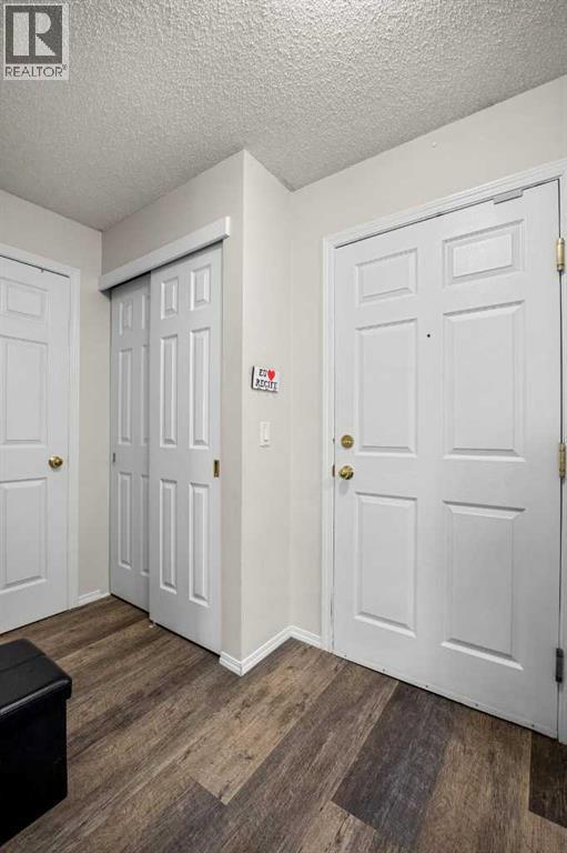 Single Family House for Sale in   Shawville Way SE Shawnessy Calgary 