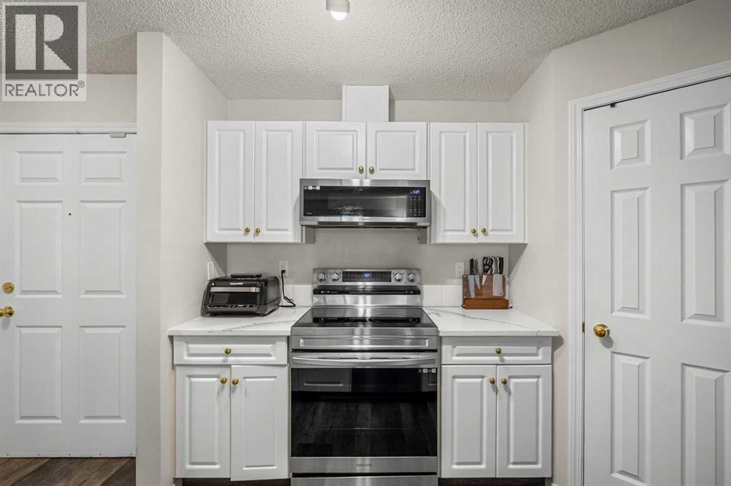 Single Family House for Sale in   Shawville Way SE Shawnessy Calgary 