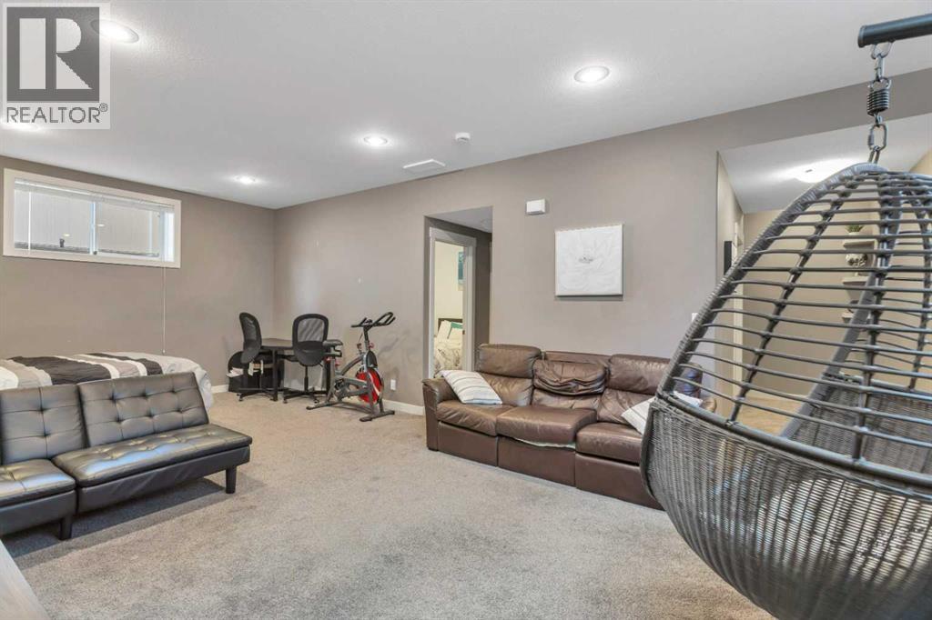 Photo 23 of 109 Lalor Drive, Red Deer AB