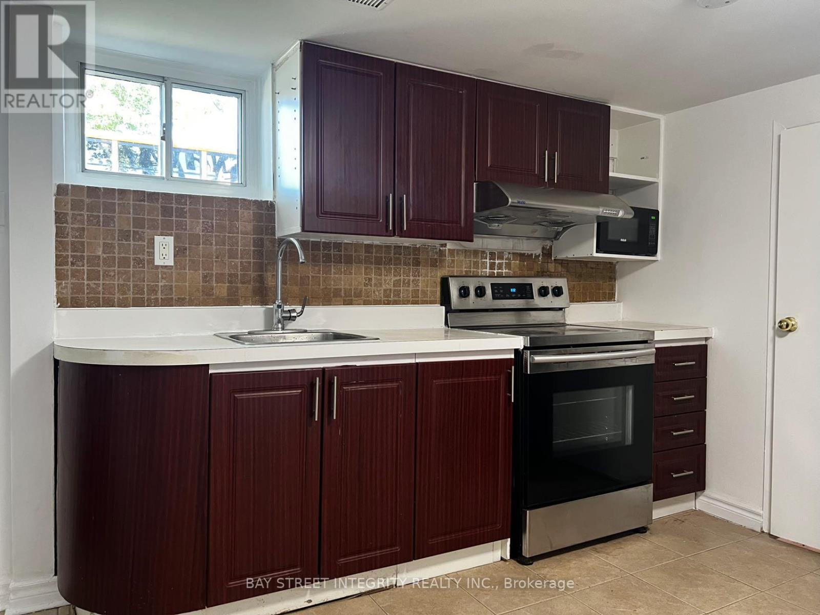 Photo 9 of Bsmt 1 Bauty Place, Toronto ON