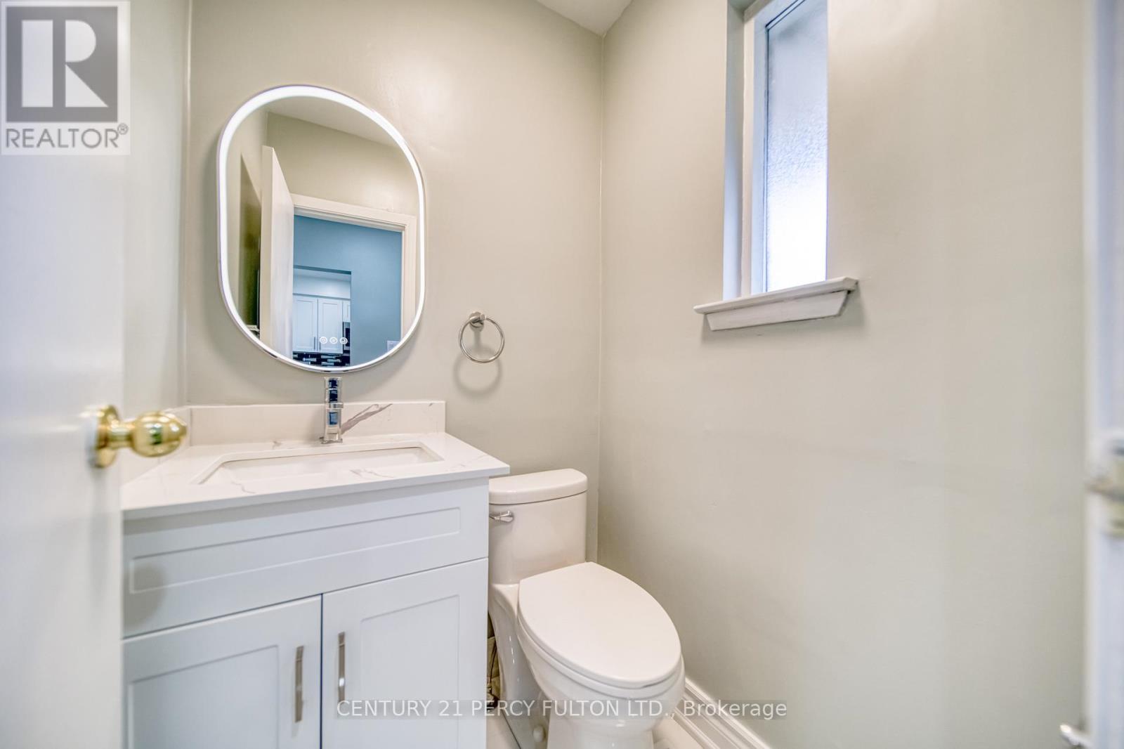 Photo 1 of 107 925 Bayly Street, Pickering ON