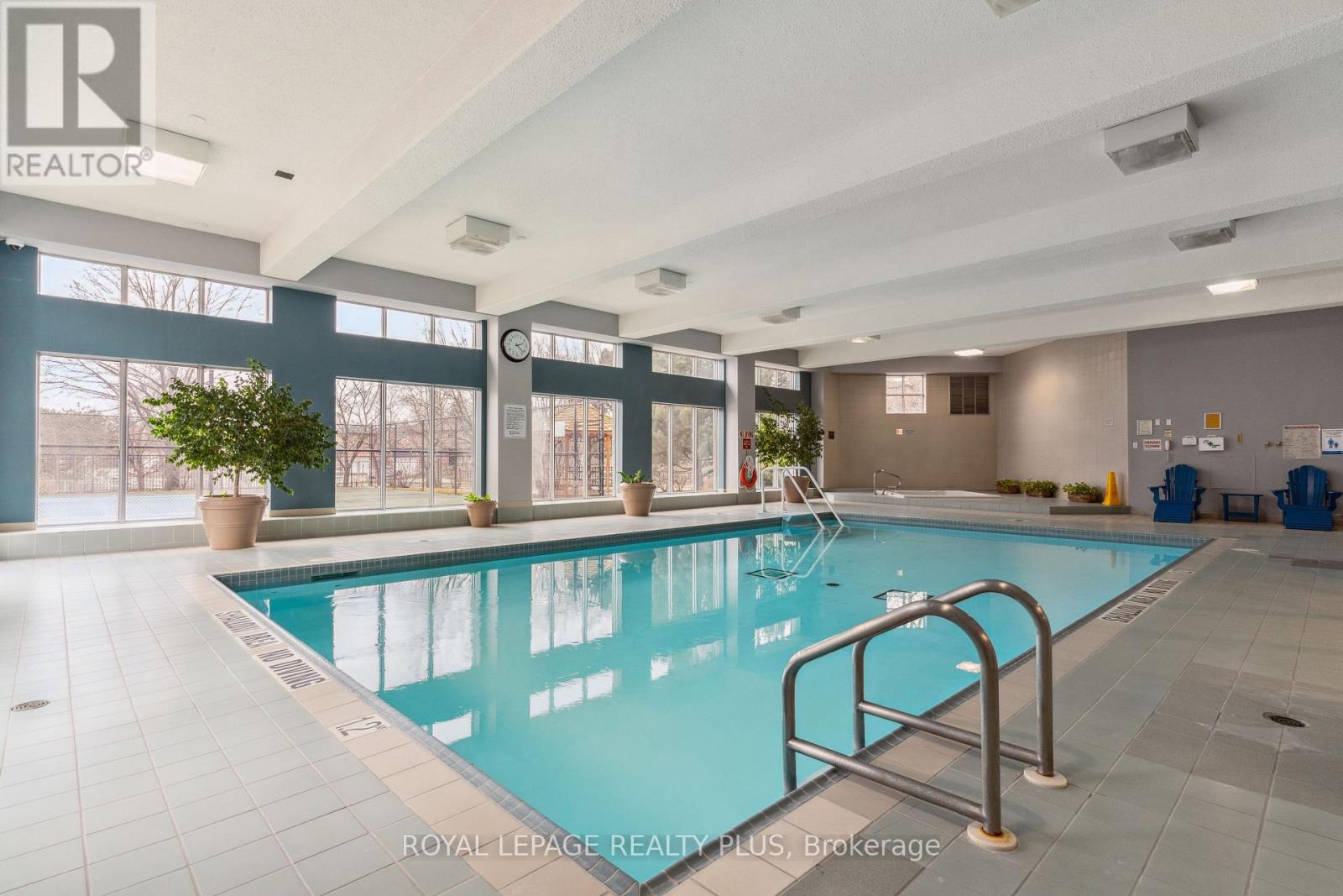 Photo 17 of 712 50 Kingsbridge Garden Circle, Mississauga ON