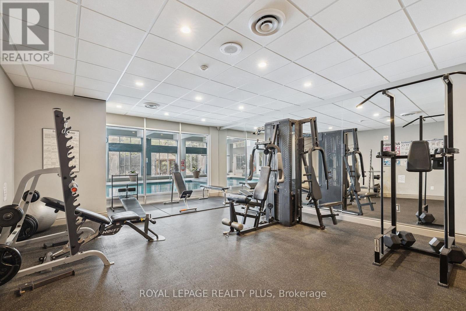 Photo 9 of 712 50 Kingsbridge Garden Circle, Mississauga ON