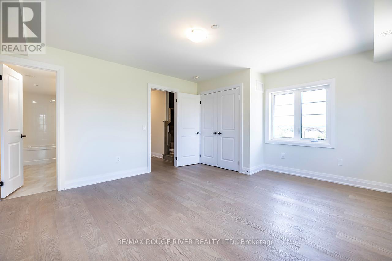 Photo 17 of 10 Marret Lane, Clarington ON